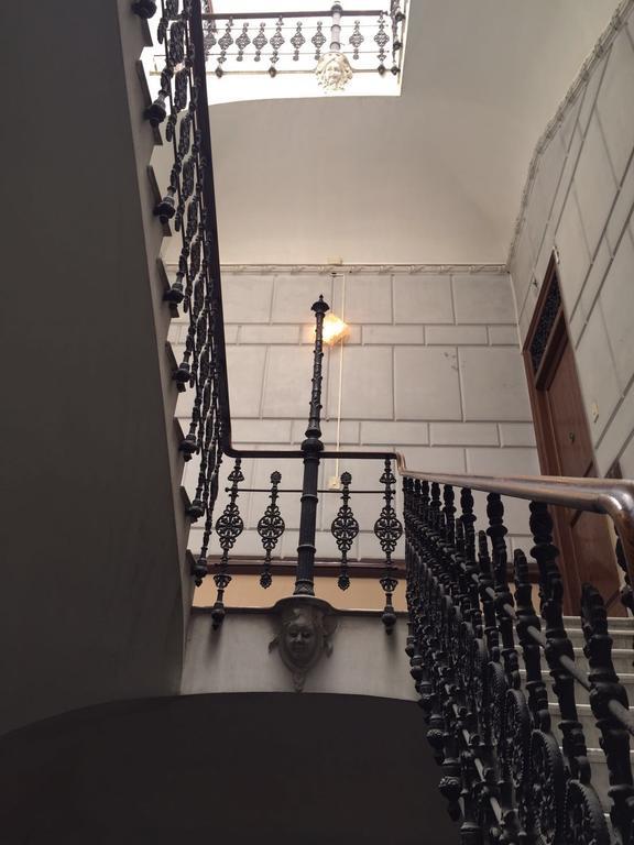 Deco Guest House Палермо Экстерьер фото