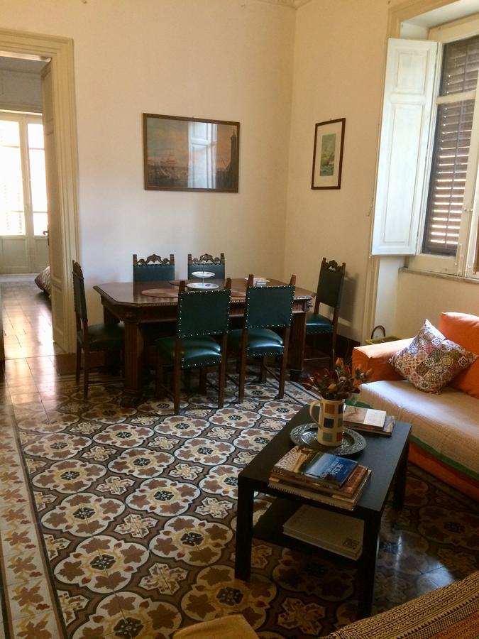 Deco Guest House Палермо Экстерьер фото